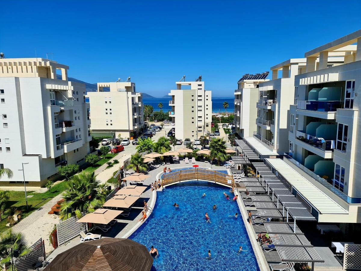 Flori Beach Apartment Radhima Kültér fotó