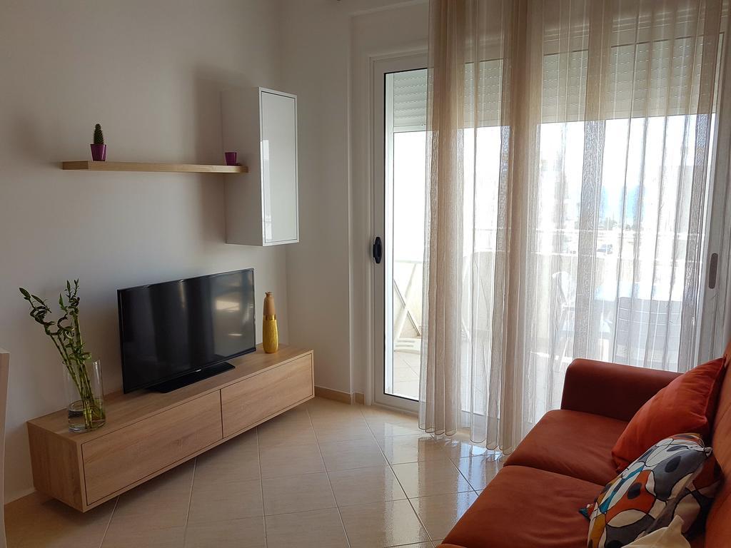 Flori Beach Apartment Radhima Kültér fotó
